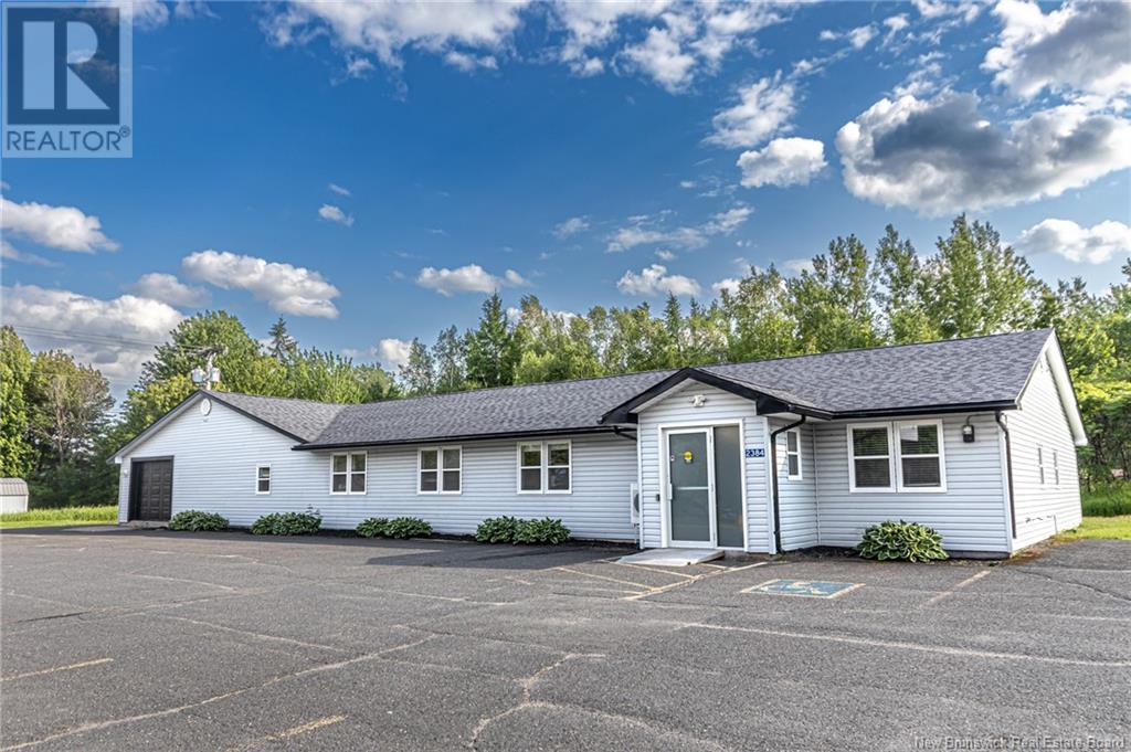 2384 102 Route, Lincoln, New Brunswick