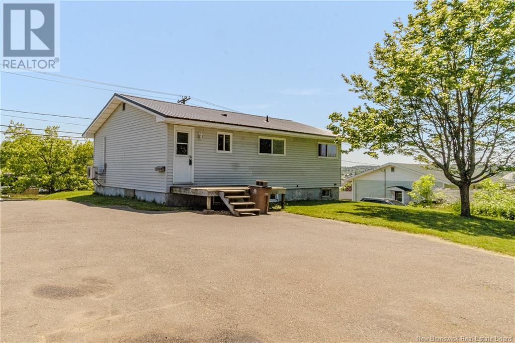 566 Westmorland Road, Saint John, New Brunswick  E2J 2G7 - Photo 28 - NB120957