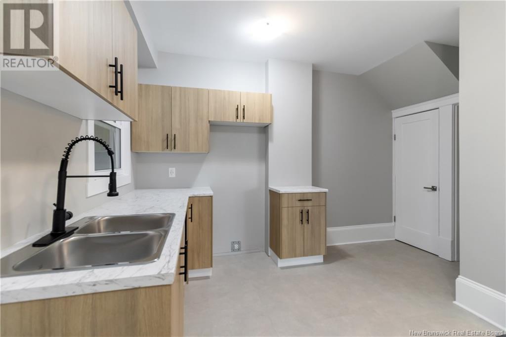 74 West, Moncton, New Brunswick  E1E 3N7 - Photo 16 - NB120878