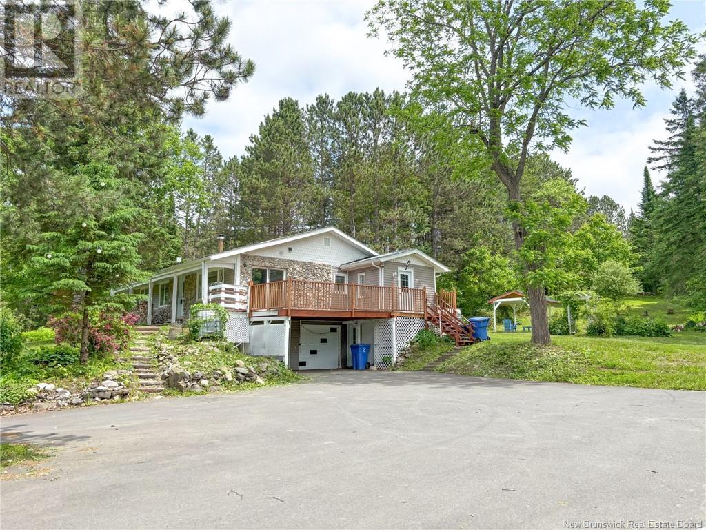 34 Robinson Drive, Grafton, New Brunswick  E7N 1G6 - Photo 2 - NB120913