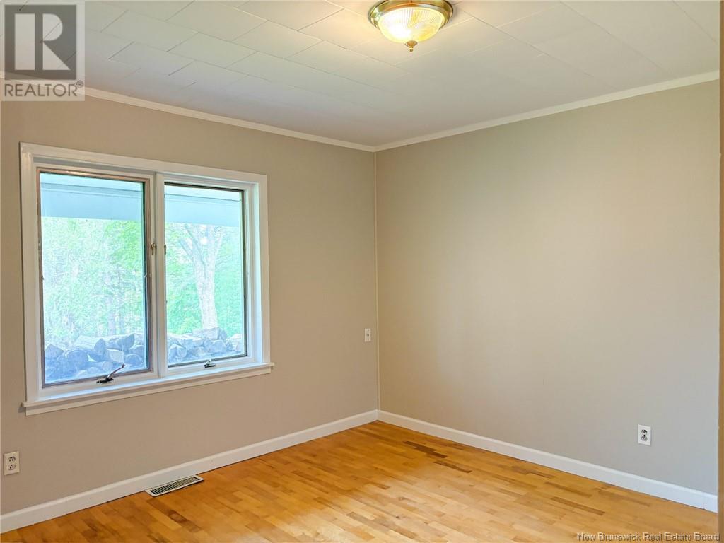 34 Robinson Drive, Grafton, New Brunswick  E7N 1G6 - Photo 22 - NB120913