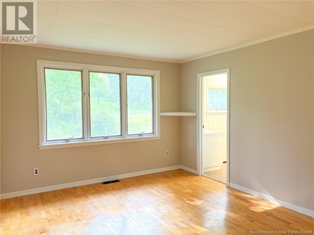 34 Robinson Drive, Grafton, New Brunswick  E7N 1G6 - Photo 28 - NB120913