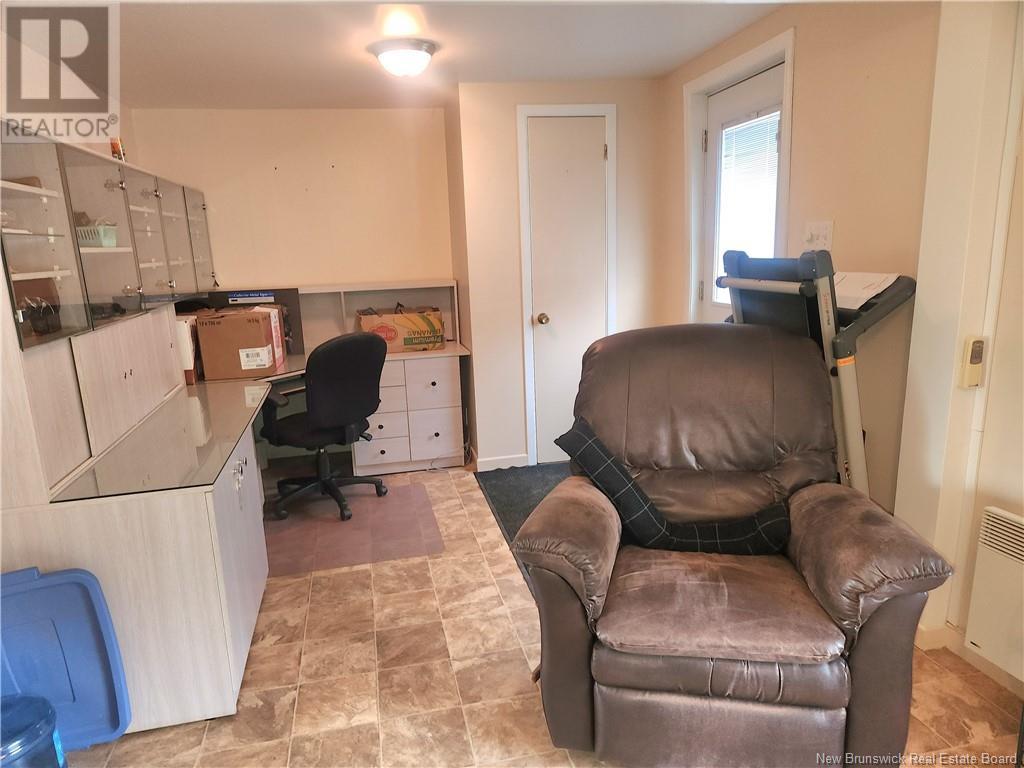 758 St-Francois Street, Edmundston, New Brunswick  E3V 1H3 - Photo 13 - NB120794