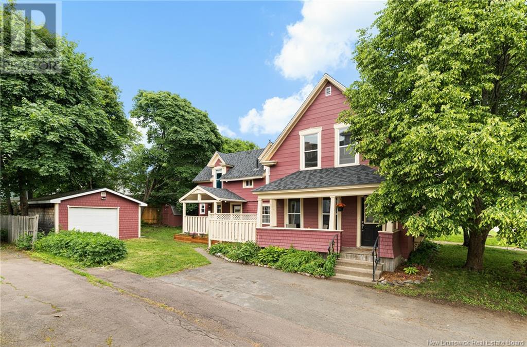 52 Dominion Street, Moncton, New Brunswick  E1C 6G7 - Photo 3 - NB120218