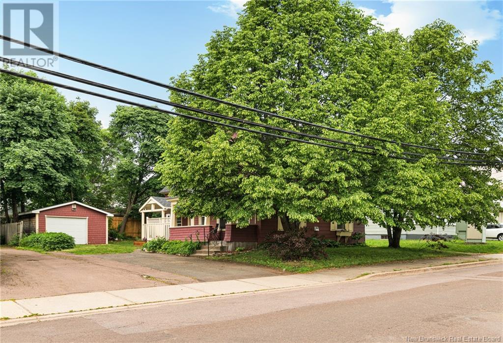 52 Dominion Street, Moncton, New Brunswick  E1C 6G7 - Photo 6 - NB120218