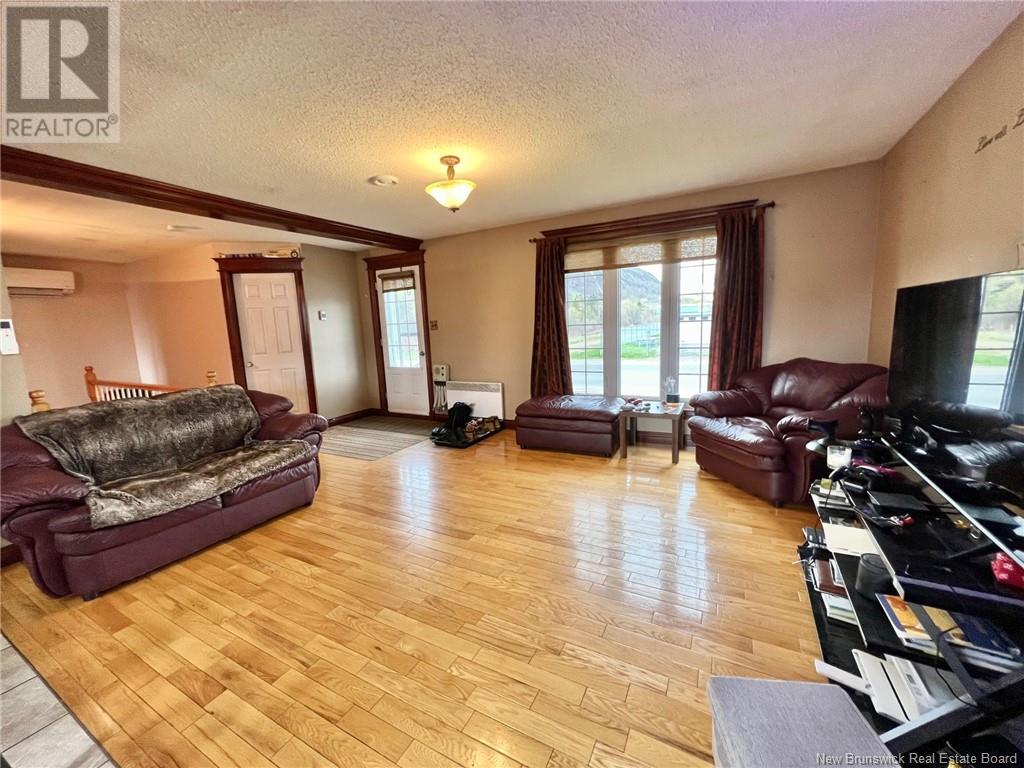 14 Gallant Drive, Campbellton, New Brunswick  E3N 2T7 - Photo 7 - NB121027