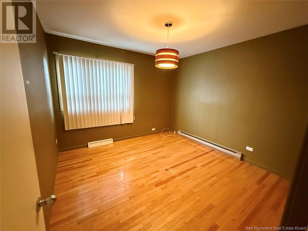 50 34th Avenue, Edmundston, New Brunswick  E3V 2T2 - Photo 6 - NB121019