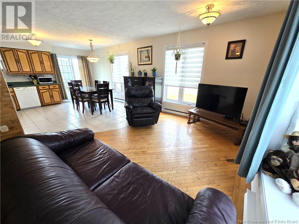 2074 Commerciale Street, Saint-François-De-Madawaska, New Brunswick  E7A 1B2 - Photo 8 - NB121045