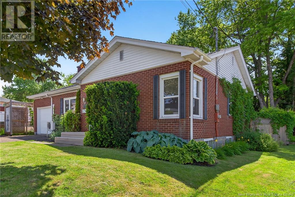 172 Macbeath Avenue, Moncton, New Brunswick  E1C 7A1 - Photo 2 - NB120778