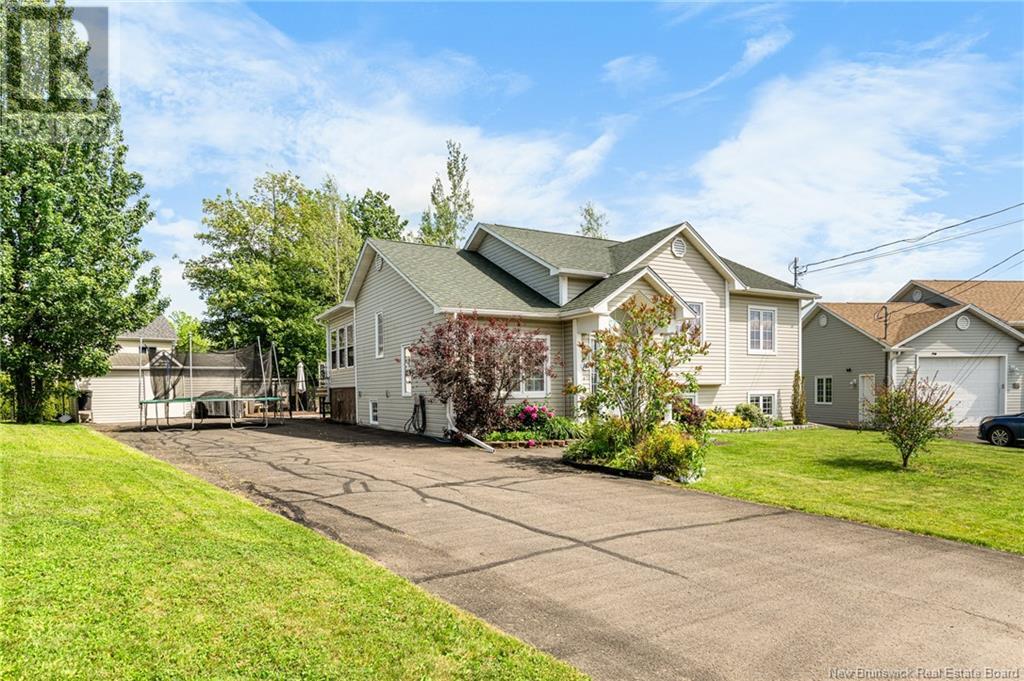 141 Theriault, Dieppe, New Brunswick  E1A 8B1 - Photo 45 - NB121031
