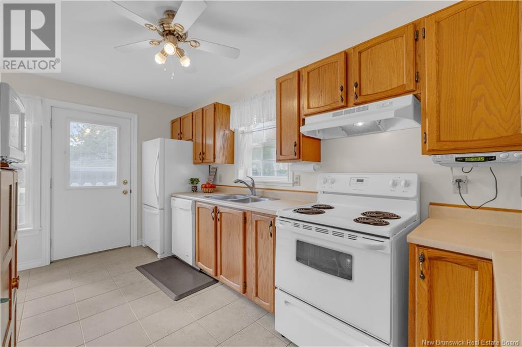 14 Heritage Gardens, Saint John, New Brunswick  E2M 5R7 - Photo 7 - NB120754