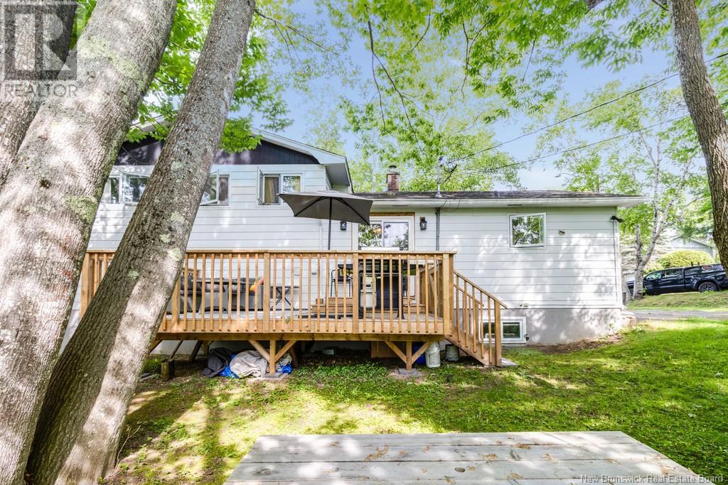 72 Lily Street, Fredericton, New Brunswick  E3C 1L6 - Photo 9 - NB120437