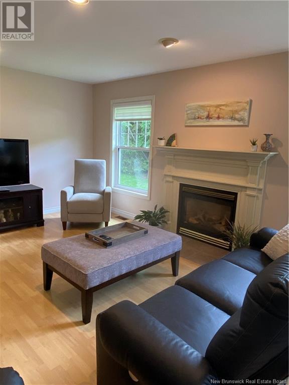 982 Kennebecasis Drive, Saint John, New Brunswick  E2K 5A9 - Photo 5 - NB120986