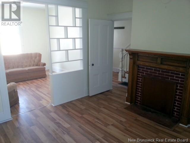 52-58 Pleasant Avenue, Sussex, New Brunswick  E4E 1X7 - Photo 15 - NB120902