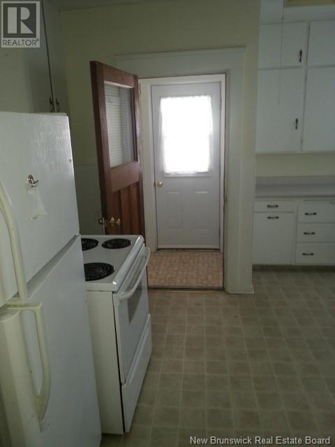 52-58 Pleasant Avenue, Sussex, New Brunswick  E4E 1X7 - Photo 9 - NB120902