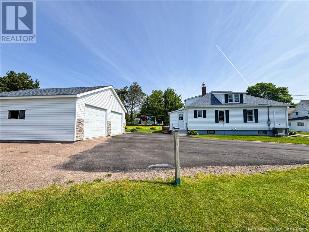 10 Pringle Street, Sackville, New Brunswick  E4L 3E8 - Photo 38 - NB121095