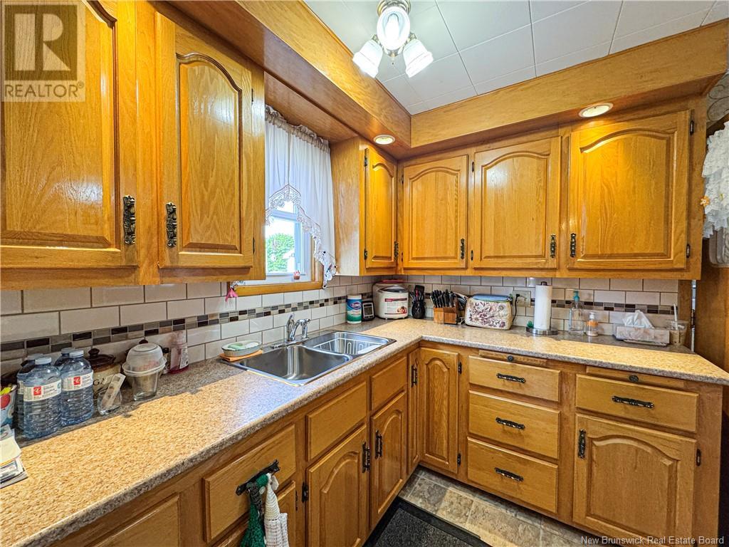 10 Pringle Street, Sackville, New Brunswick  E4L 3E8 - Photo 6 - NB121095