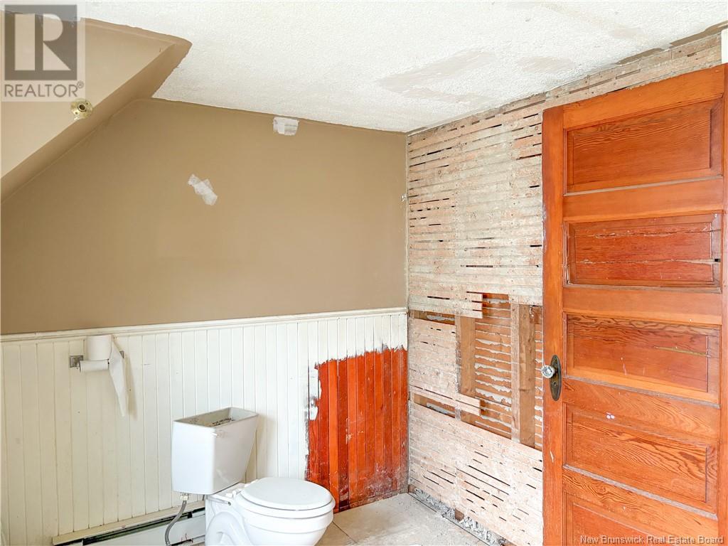 157 Broadway Street, Woodstock, New Brunswick  E7M 1B6 - Photo 34 - NB120753