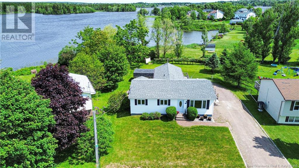 61 Morice Drive, Sackville, New Brunswick  E4L 2Z8 - Photo 2 - NB121129