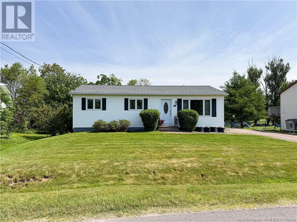 61 Morice Drive, Sackville, New Brunswick  E4L 2Z8 - Photo 3 - NB121129
