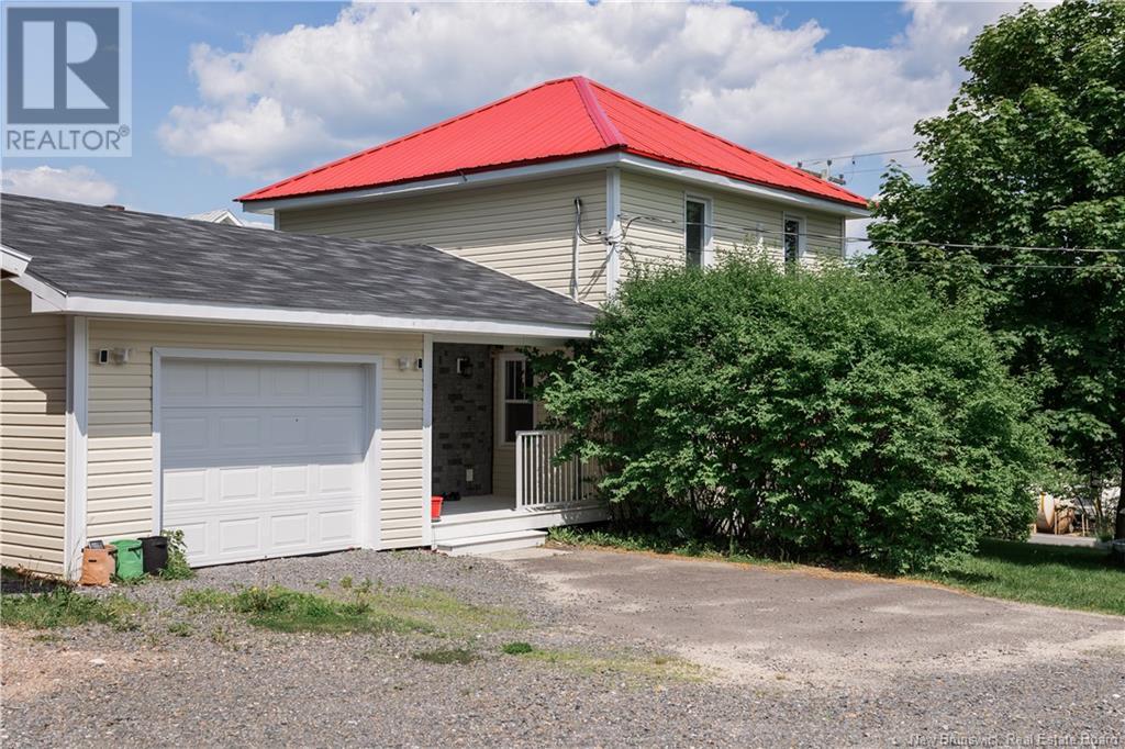 15 Vanceboro Road, Mcadam, New Brunswick  E6J 1Z3 - Photo 3 - NB120865
