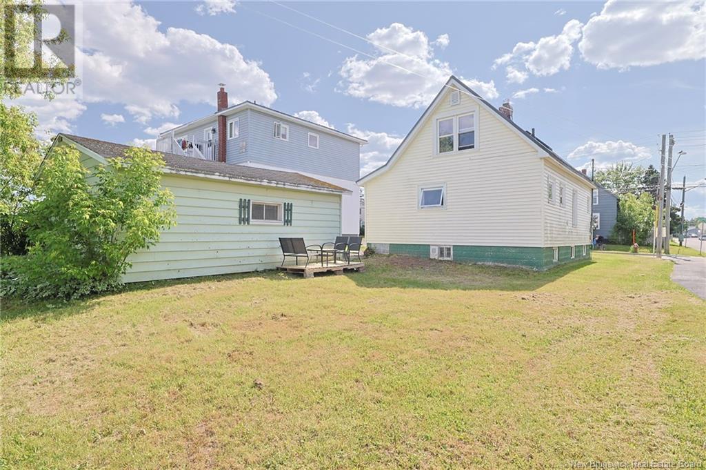 69 Cedar, Moncton, New Brunswick  E1C 7L3 - Photo 2 - NB120259