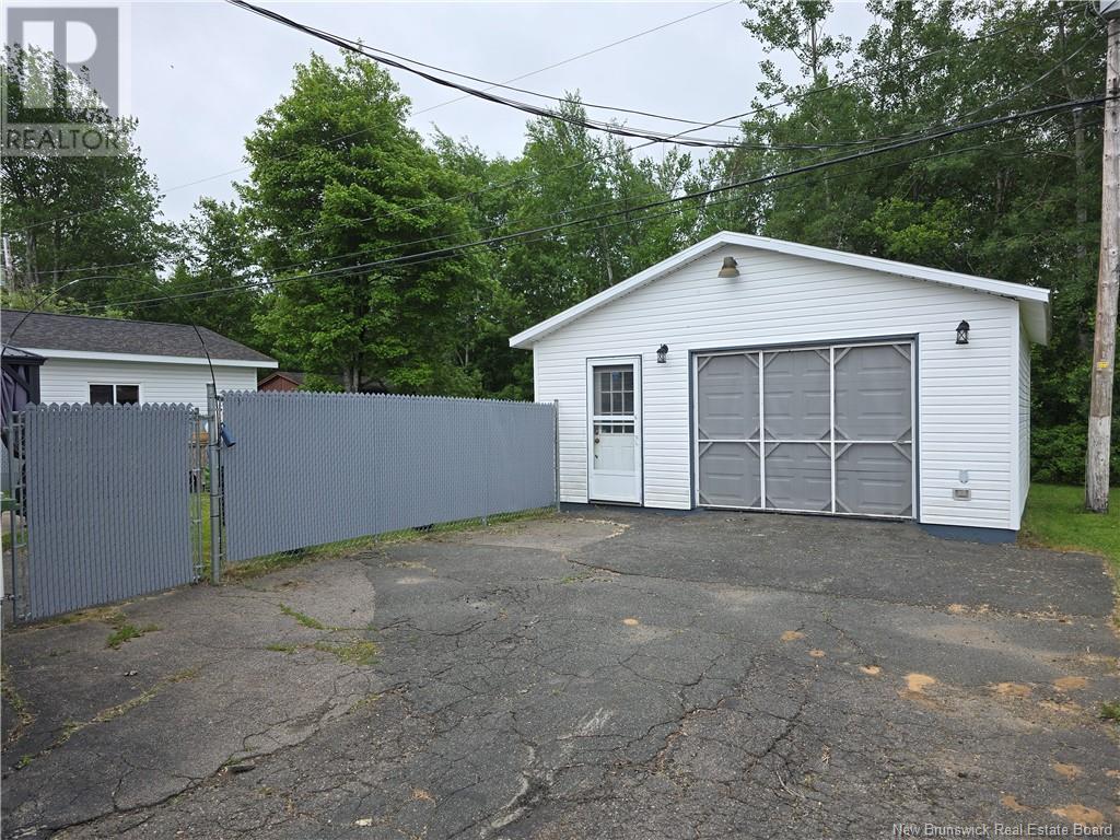 1954 Brideau, Bathurst, New Brunswick  E2A 2G8 - Photo 3 - NB121117
