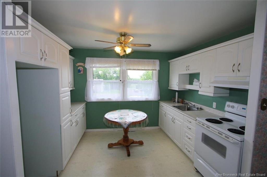 556 Emblem Court, Oromocto, New Brunswick  E3V 1H7 - Photo 3 - NB121164