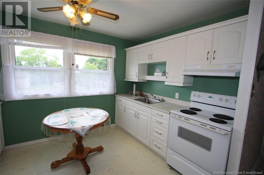556 Emblem Court, Oromocto, New Brunswick  E3V 1H7 - Photo 5 - NB121164