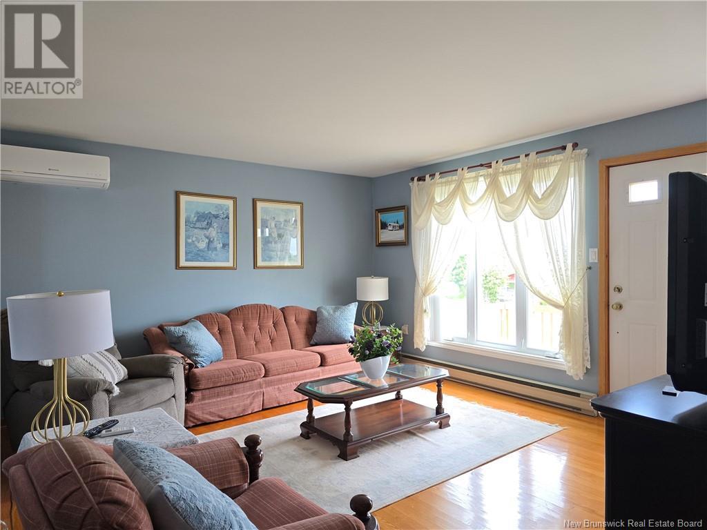 225 Roche, Bathurst, New Brunswick  E2A 3E7 - Photo 18 - NB121025
