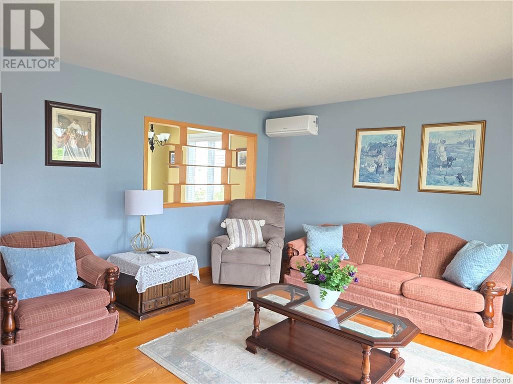 225 Roche, Bathurst, New Brunswick  E2A 3E7 - Photo 19 - NB121025