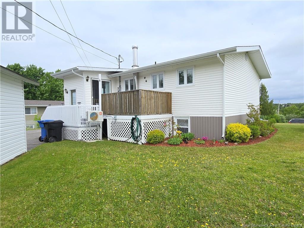 225 Roche, Bathurst, New Brunswick  E2A 3E7 - Photo 8 - NB121025
