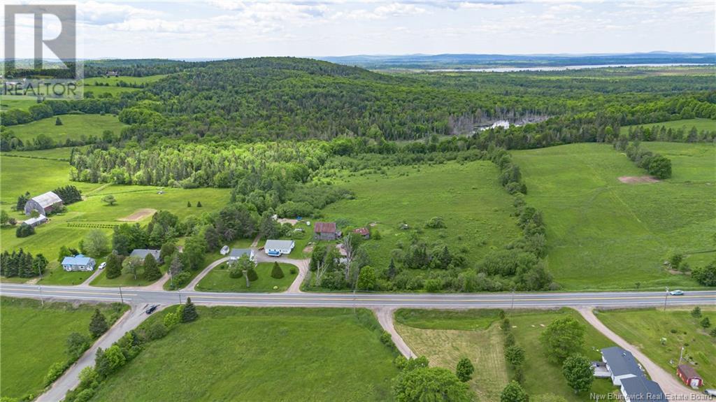 2098 Route 3, Harvey, New Brunswick  E6K 1L4 - Photo 4 - NB121020