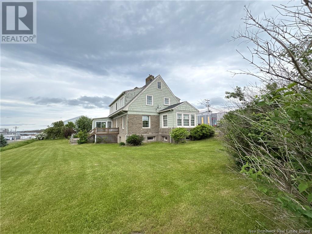 37 St Pierre Boulevard, Caraquet, New Brunswick  E1W 1B6 - Photo 31 - NB121161