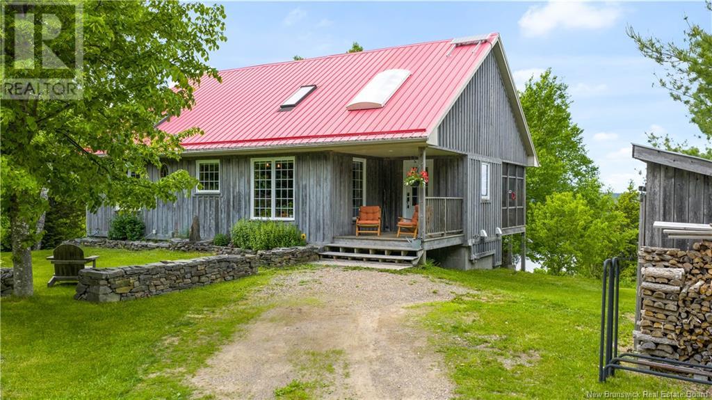 25 Bell Hill Road, Long Point, New Brunswick