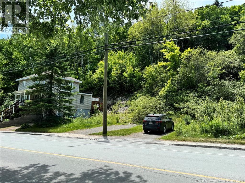 330 Canada Road, Edmundston, New Brunswick  E3V 1W1 - Photo 2 - NB121229