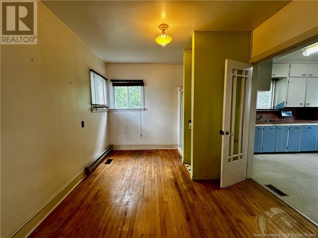 126 Floral Avenue, Sussex, New Brunswick  E4E 1L7 - Photo 12 - NB121149