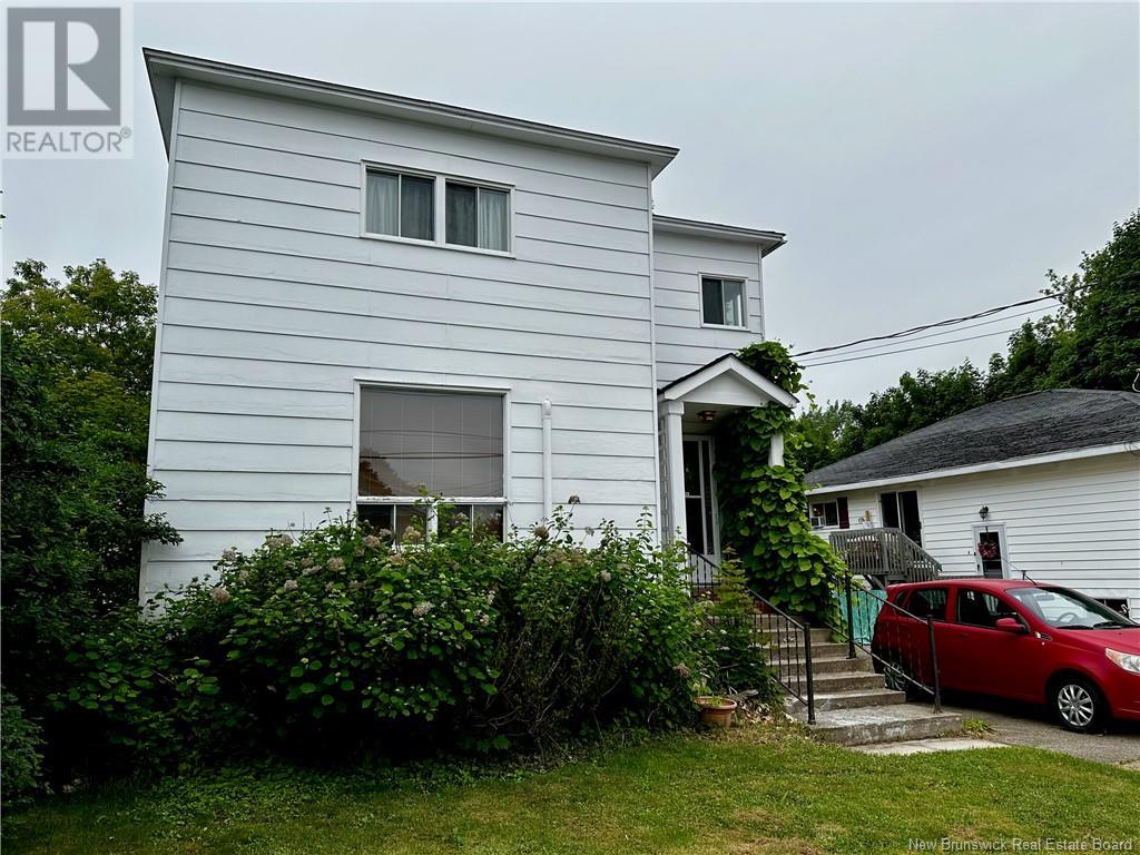 126 Floral Avenue, Sussex, New Brunswick  E4E 1L7 - Photo 3 - NB121149