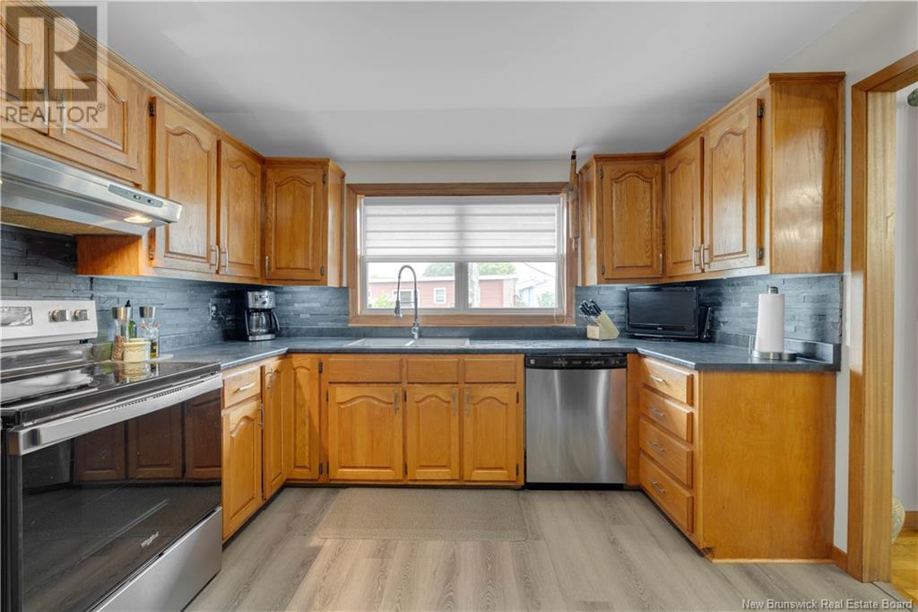 270 Millidge Avenue, Saint John, New Brunswick  E2K 2M7 - Photo 10 - NB121137