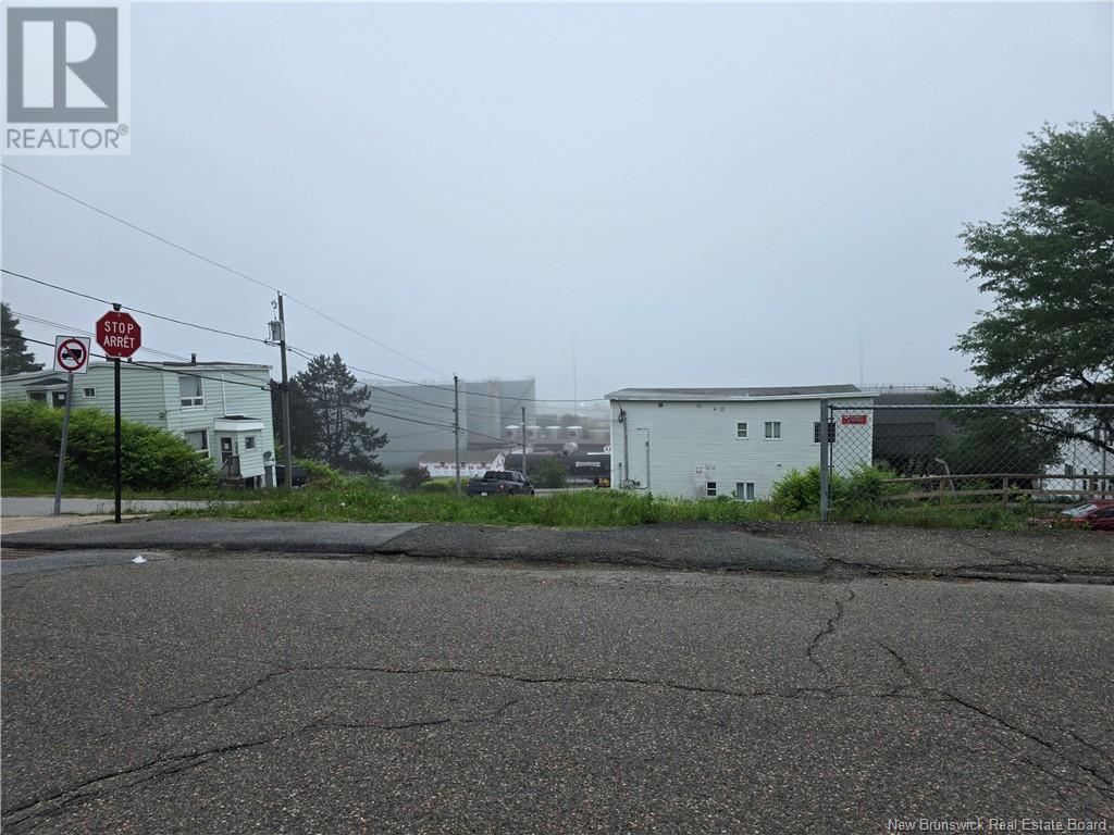192-194 St James West Street, Saint John, New Brunswick  E2M 1E8 - Photo 2 - NB121273
