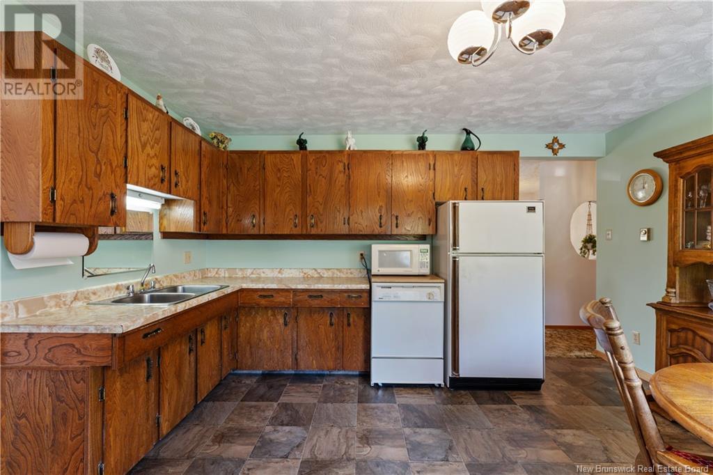 487 Royal Road, Memramcook, New Brunswick  E4K 1N7 - Photo 6 - NB121289