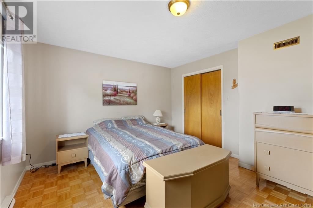 294 Hennessey, Moncton, New Brunswick  E1A 6E5 - Photo 30 - NB121236