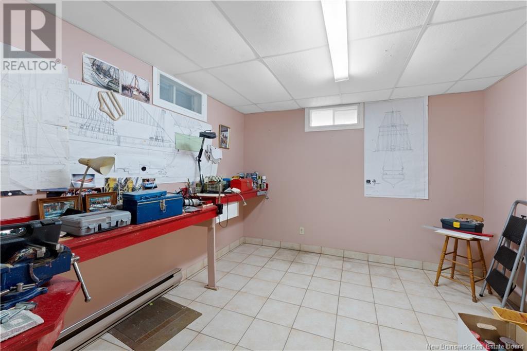 294 Hennessey, Moncton, New Brunswick  E1A 6E5 - Photo 35 - NB121236