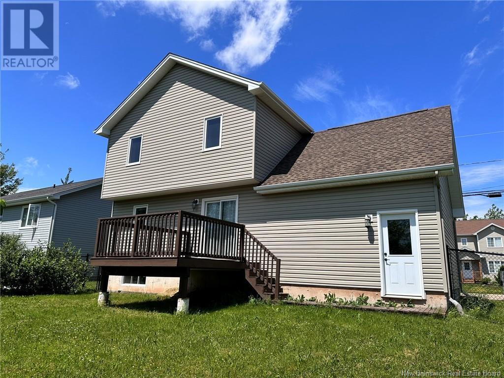 11 Mccoy Street, Moncton, New Brunswick  E1G 0C7 - Photo 4 - NB121309
