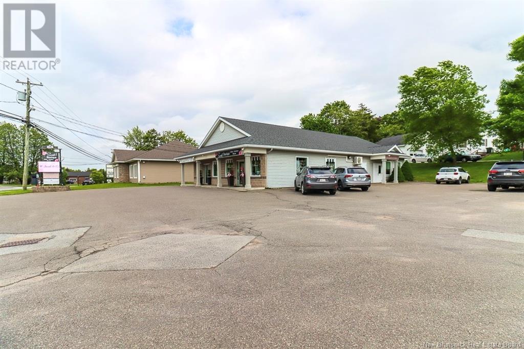 116 Hampton Road, Rothesay, New Brunswick  E2E 2N5 - Photo 2 - NB121340