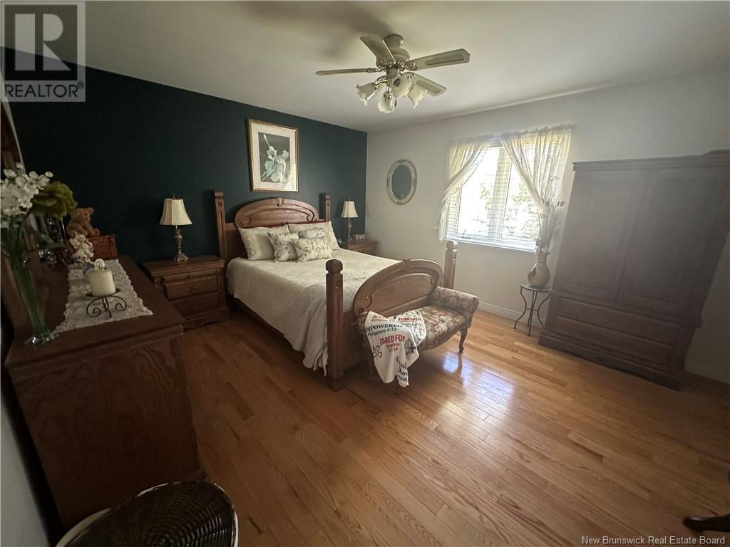 1280 Smith Street, Bathurst, New Brunswick  E2A 3V5 - Photo 16 - NB121326