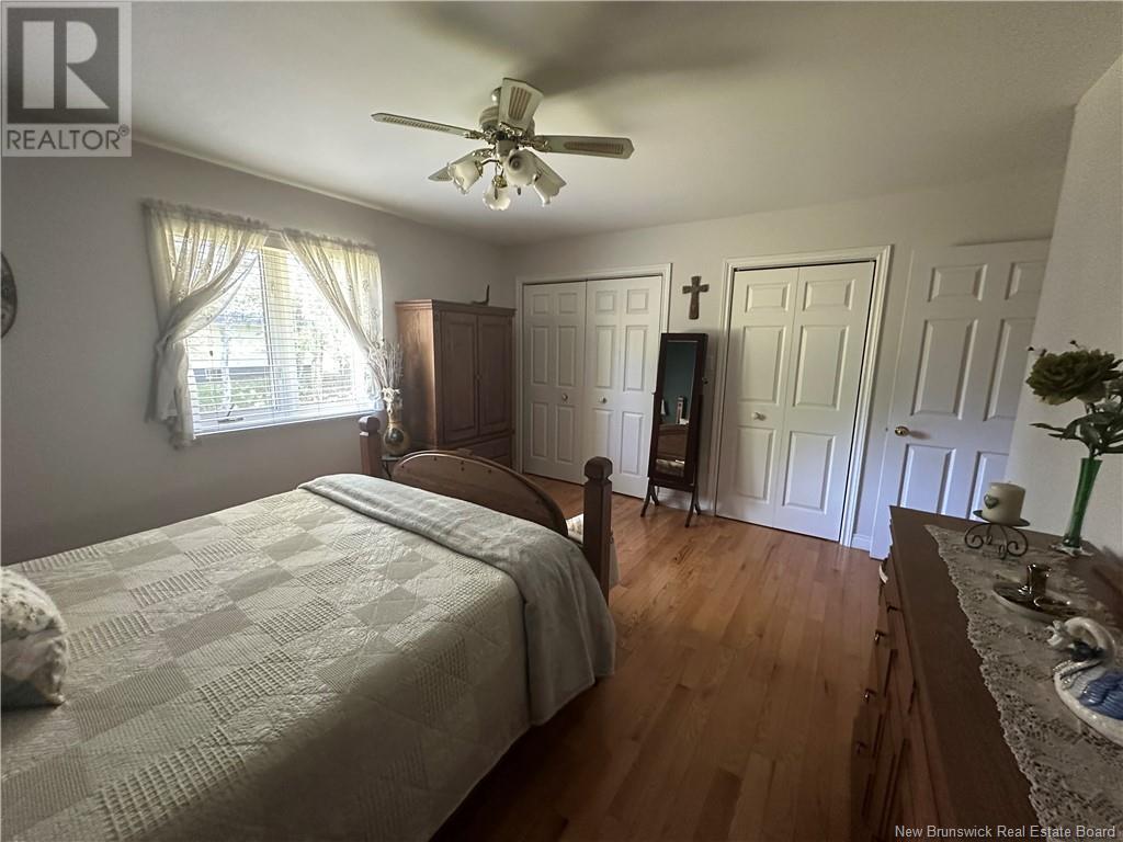 1280 Smith Street, Bathurst, New Brunswick  E2A 3V5 - Photo 17 - NB121326