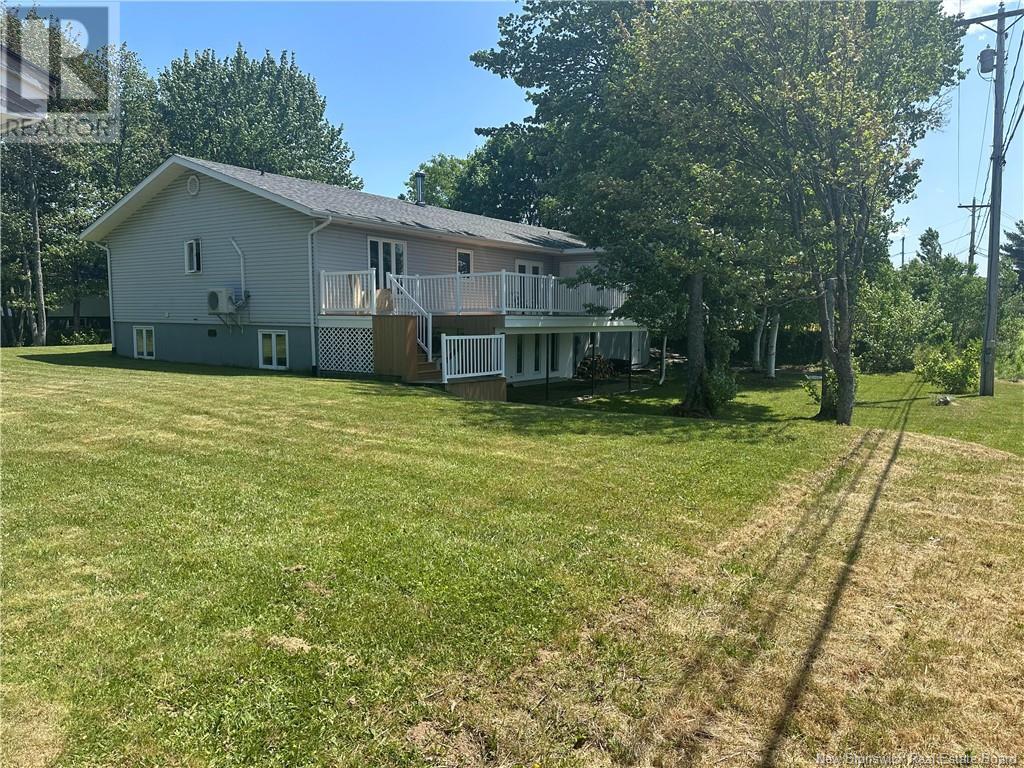 1280 Smith Street, Bathurst, New Brunswick  E2A 3V5 - Photo 2 - NB121326