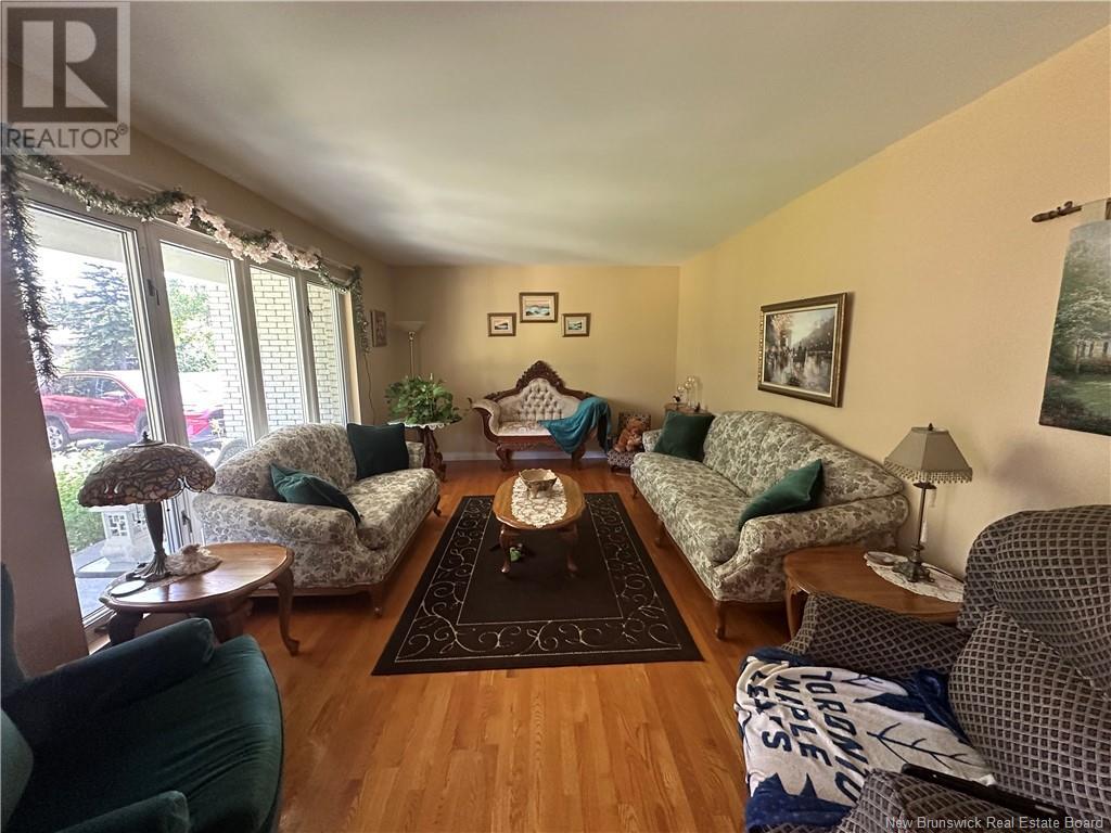 1280 Smith Street, Bathurst, New Brunswick  E2A 3V5 - Photo 21 - NB121326