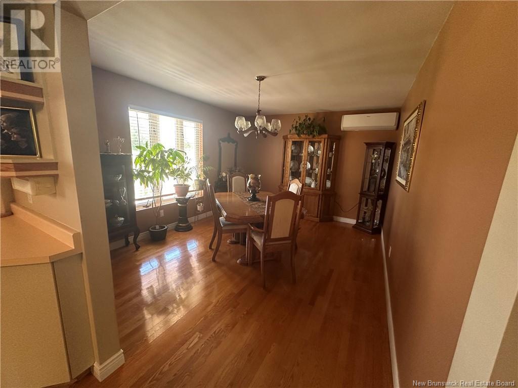 1280 Smith Street, Bathurst, New Brunswick  E2A 3V5 - Photo 3 - NB121326